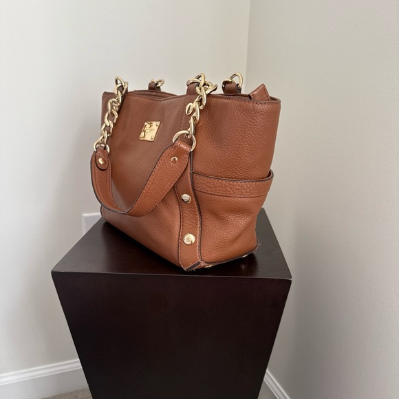Michael Kors Delancey Tote Crossbody Bag Tan Brown leather with gold hardware - Picture 2 of 11